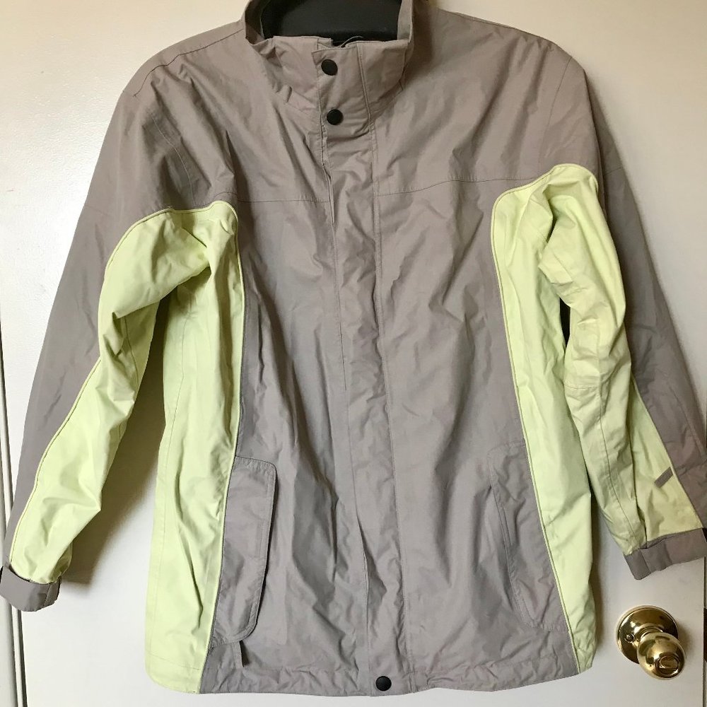 Vaude Girls Size 14 Lightweight Outdoor Jacket - Fits Women’s S